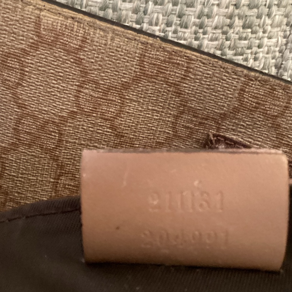 Gucci Tan Monogram Messenger Bag - Picture 6 of 6